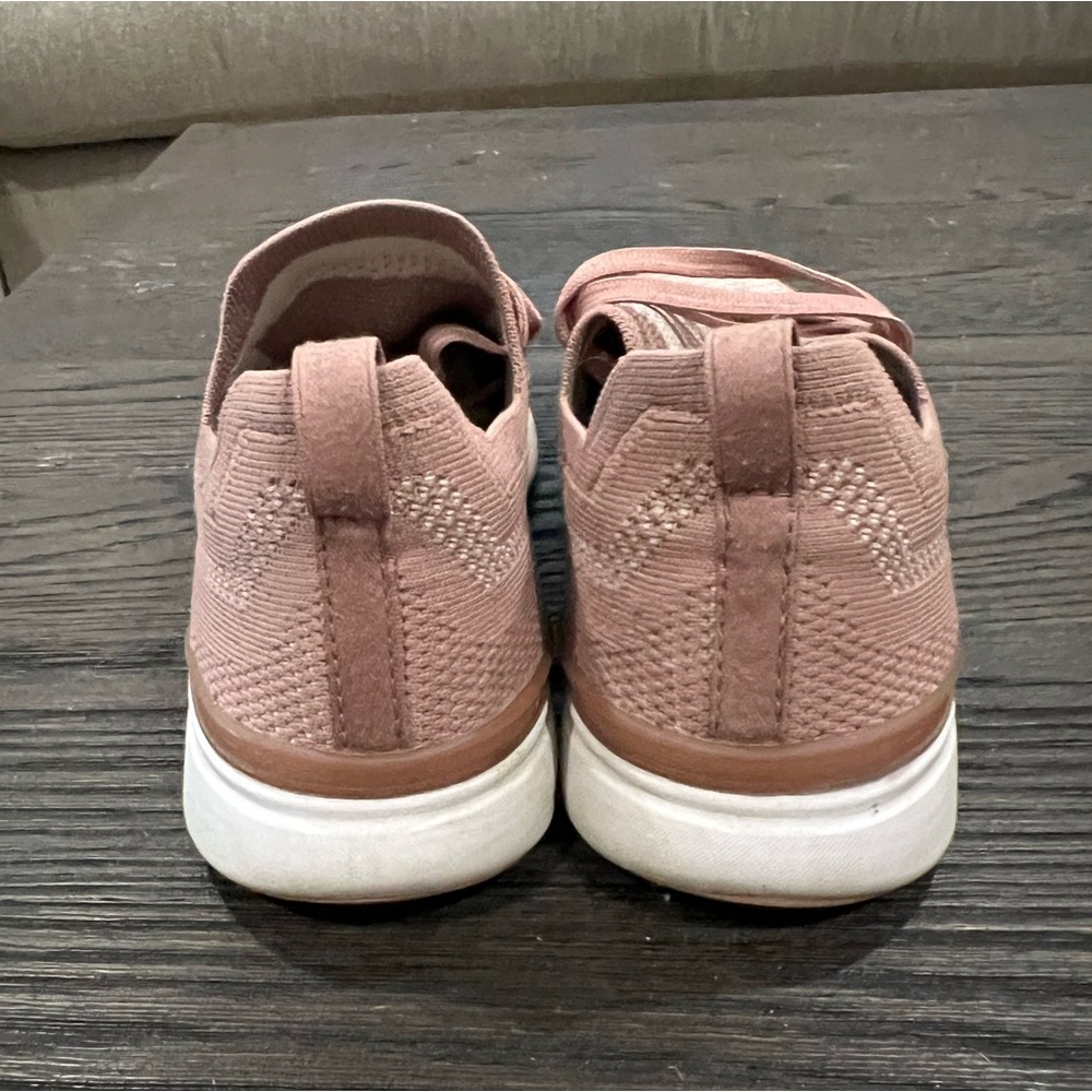 APL Sneaker - Picture 6 of 6